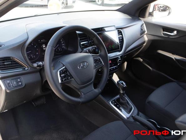 Hyundai Solaris II Рестайлинг с пробегом 2021 года, цена 1 538 000 рублей, 116174 км, седан, Автокод Объявления