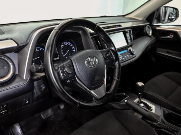 Toyota RAV4 IV (XA40) Рестайлинг с пробегом 2018 года, цена 2 630 000 рублей, 139070 км, внедорожник, Автокод Объявления