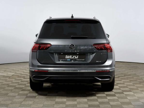 Volkswagen Tiguan II Рестайлинг с пробегом 2021 года, цена 3 098 000 рублей, 90483 км, внедорожник, Автокод Объявления