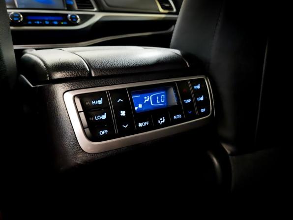 Toyota Highlander III (XU50) Рестайлинг с пробегом 2019 года, цена 3 390 000 рублей, 160971 км, внедорожник, Автокод Объявления