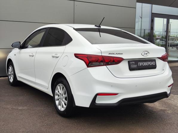 Hyundai Solaris II с пробегом 2017 года, цена 1 399 000 рублей, 106359 км, седан, Автокод Объявления