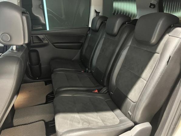 Volkswagen Sharan II с пробегом 2013 года, цена 1 450 000 рублей, 64062 км, минивэн, Автокод Объявления