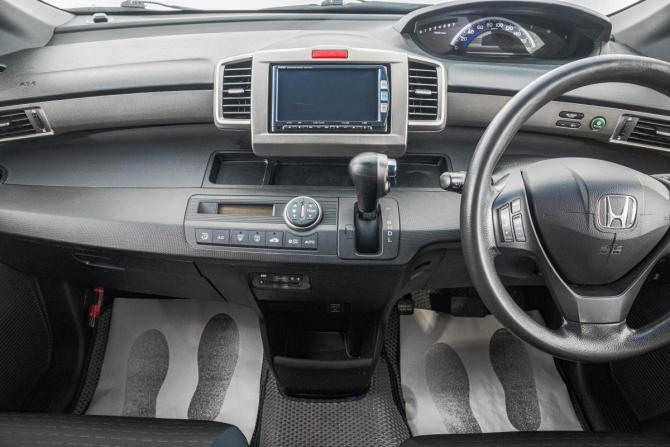 Honda Freed I Рестайлинг с пробегом 2012 года, цена 999 000 рублей, 162000 км, компактвэн, Автокод Объявления