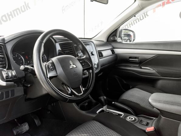 Mitsubishi Outlander III Рестайлинг 2 с пробегом 2015 года, цена 1 745 000 рублей, 235642 км, внедорожник, Автокод Объявления