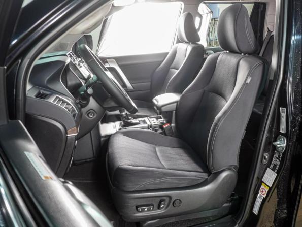 Toyota Land Cruiser Prado 150 Series Рестайлинг 2 с пробегом 2019 года, цена 4 399 000 рублей, 229601 км, внедорожник, Автокод Объявления