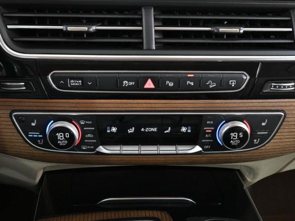 Audi Q7 II (4M) с пробегом 2016 года, цена 3 999 000 рублей, 232933 км, внедорожник, Автокод Объявления