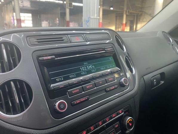 Volkswagen Tiguan I Рестайлинг с пробегом 2014 года, цена 1 498 000 рублей, 124410 км, внедорожник, Автокод Объявления