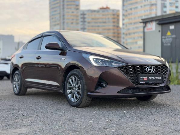Hyundai Solaris II Рестайлинг с пробегом 2021 года, цена 1 445 000 рублей, 114000 км, седан, Автокод Объявления