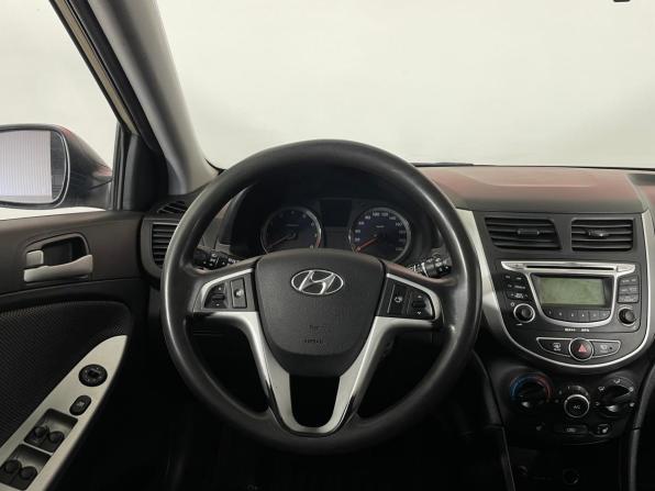 Hyundai Solaris I с пробегом 2012 года, цена 639 000 рублей, 174445 км, хэтчбек, Автокод Объявления