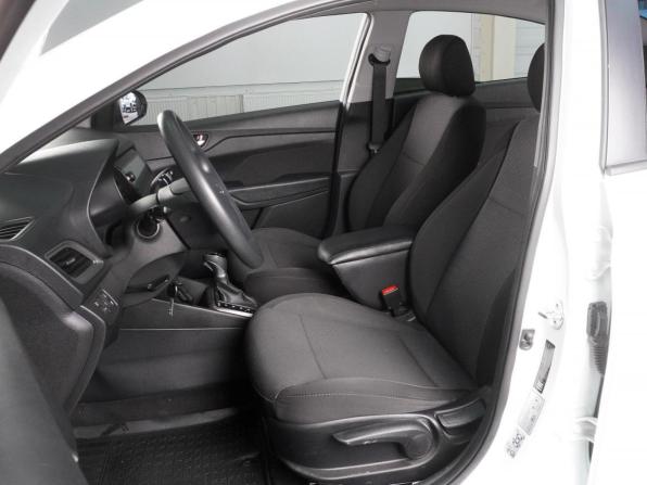 Hyundai Solaris II с пробегом 2019 года, цена 1 580 000 рублей, 72309 км, седан, Автокод Объявления