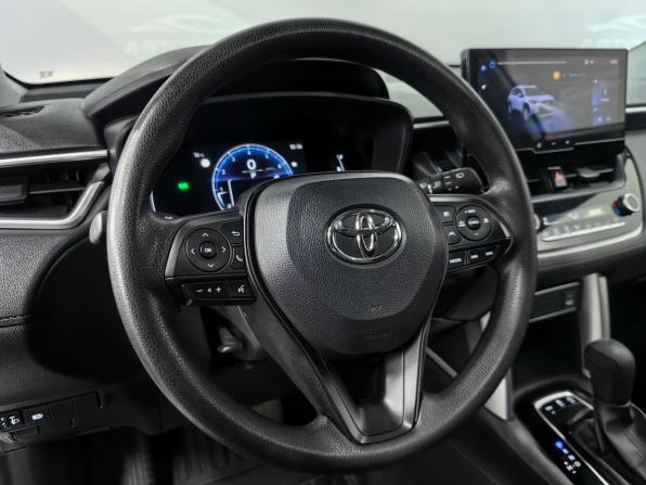 Toyota Corolla Cross I с пробегом 2024 года, цена 2 850 000 рублей, 29725 км, внедорожник, Автокод Объявления