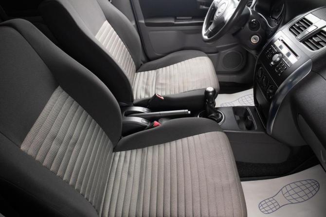 Suzuki SX4 I (Classic) Рестайлинг с пробегом 2012 года, цена 979 000 рублей, 118000 км, хэтчбек, Автокод Объявления