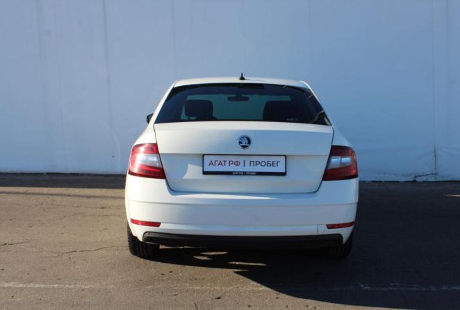 Skoda Octavia III (A7) Рестайлинг с пробегом 2018 года, цена 1 275 000 рублей, 274811 км, лифтбек, Автокод Объявления