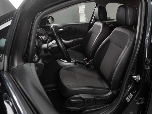 Opel Astra J Рестайлинг с пробегом 2012 года, цена 749 000 рублей, 186421 км, седан, Автокод Объявления