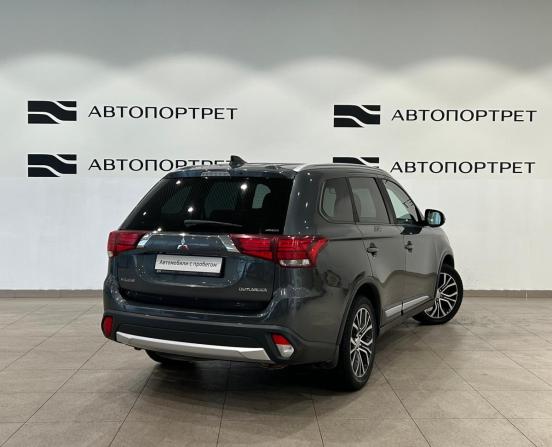 Mitsubishi Outlander III Рестайлинг 2 с пробегом 2017 года, цена 1 549 000 рублей, 189960 км, внедорожник, Автокод Объявления