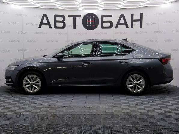 Skoda Octavia IV (A8) с пробегом 2021 года, цена 2 819 000 рублей, 77452 км, лифтбек, Автокод Объявления