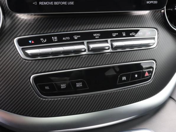 Mercedes-Benz V-Класс III (W447) Рестайлинг с пробегом 2023 года, цена 8 910 000 рублей, 6008 км, минивэн, Автокод Объявления