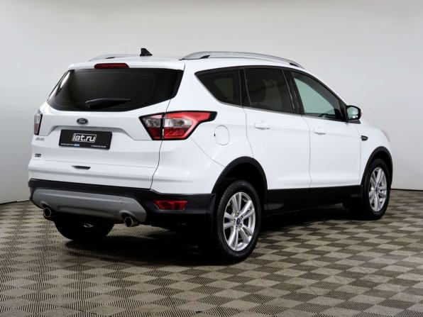 Ford Kuga II Рестайлинг с пробегом 2018 года, цена 1 675 000 рублей, 117958 км, внедорожник, Автокод Объявления