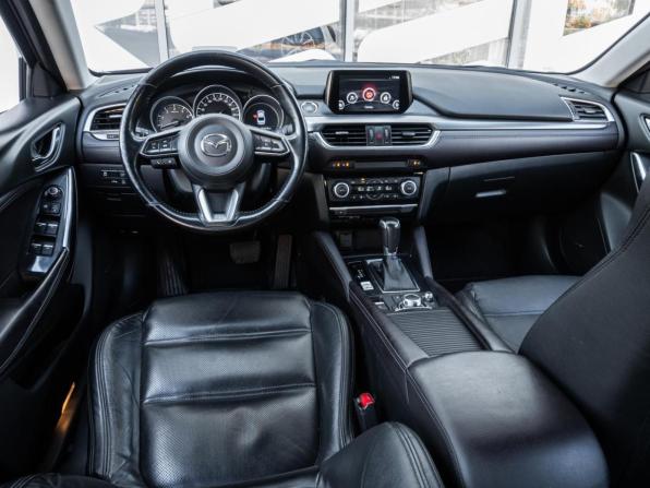 Mazda 6 III (GJ) Рестайлинг с пробегом 2018 года, цена 1 790 000 рублей, 151016 км, седан, Автокод Объявления