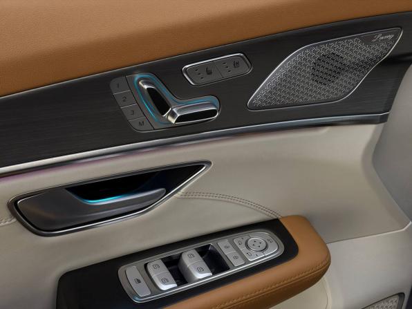 JETOUR X70+ I Рестайлинг с пробегом 2023 года, цена 2 190 000 рублей, 52500 км, внедорожник, Автокод Объявления