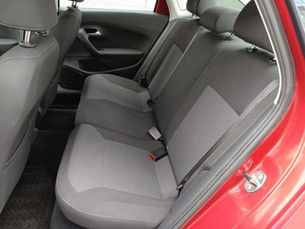 Volkswagen Polo V Рестайлинг с пробегом 2015 года, цена 829 000 рублей, 144630 км, седан, Автокод Объявления