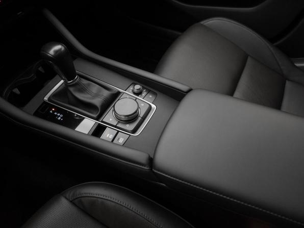 Mazda 3 IV (BP) с пробегом 2020 года, цена 2 280 000 рублей, 52381 км, седан, Автокод Объявления