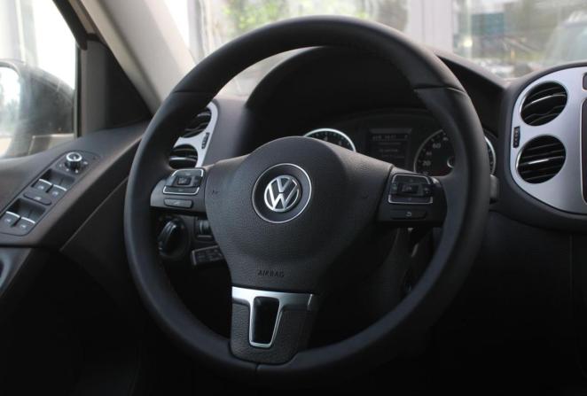 Volkswagen Tiguan I Рестайлинг с пробегом 2013 года, цена 1 350 000 рублей, 204832 км, внедорожник, Автокод Объявления