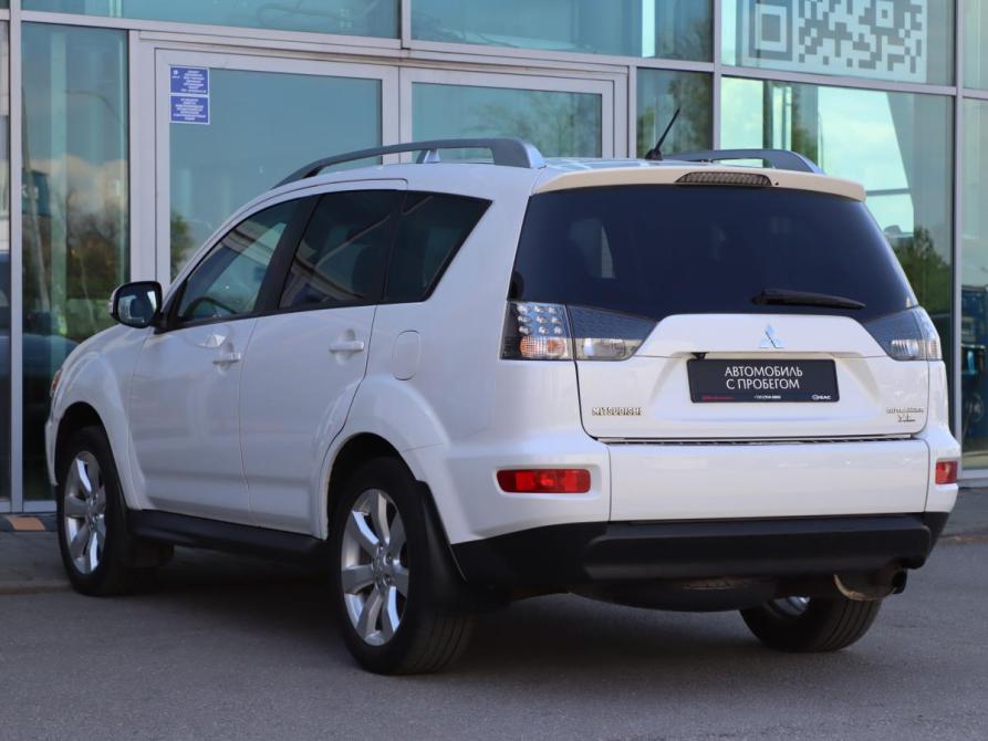 Mitsubishi Outlander II Рестайлинг Санкт-Петербург  - изображение 6