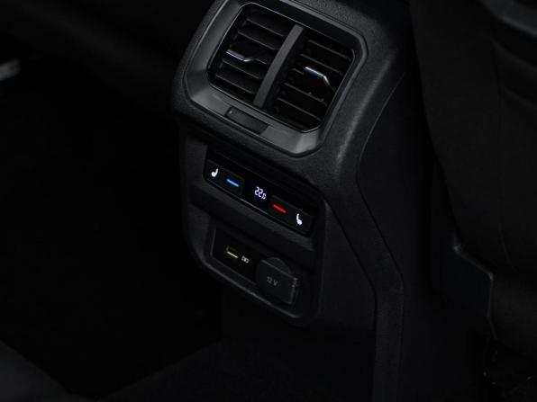 Volkswagen Tiguan II с пробегом 2018 года, цена 2 650 999 рублей, 46370 км, внедорожник, Автокод Объявления