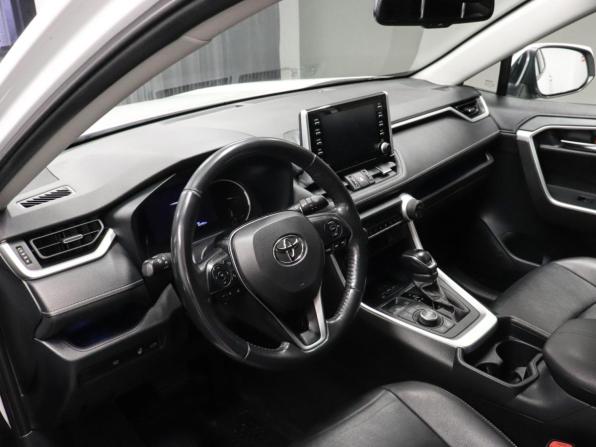 Toyota RAV4 V (XA50) с пробегом 2020 года, цена 3 244 000 рублей, 83800 км, внедорожник, Автокод Объявления