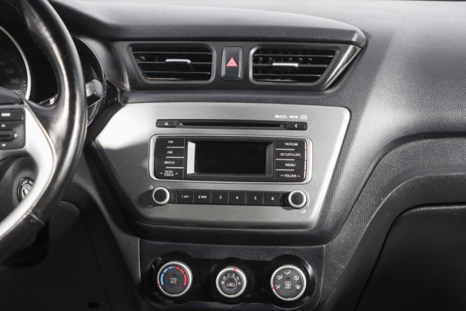 Kia Rio III Рестайлинг с пробегом 2016 года, цена 1 149 000 рублей, 136000 км, седан, Автокод Объявления