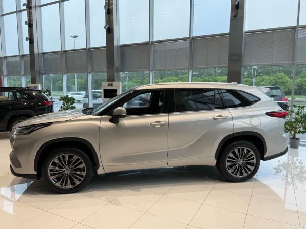 Toyota Highlander IV (XU70) с пробегом 2026 года, цена 5 800 000 рублей, 10 км, внедорожник, Автокод Объявления