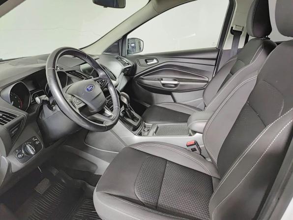 Ford Kuga II Рестайлинг с пробегом 2017 года, цена 1 510 000 рублей, 124050 км, внедорожник, Автокод Объявления