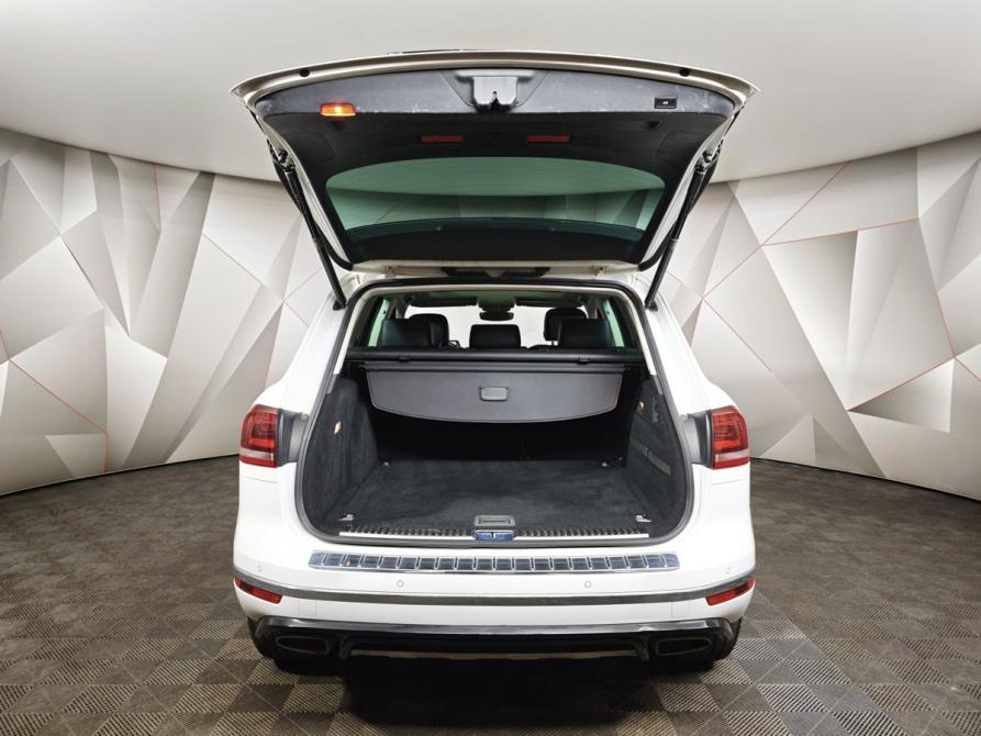 Volkswagen Touareg II Рестайлинг Москва  - изображение 12