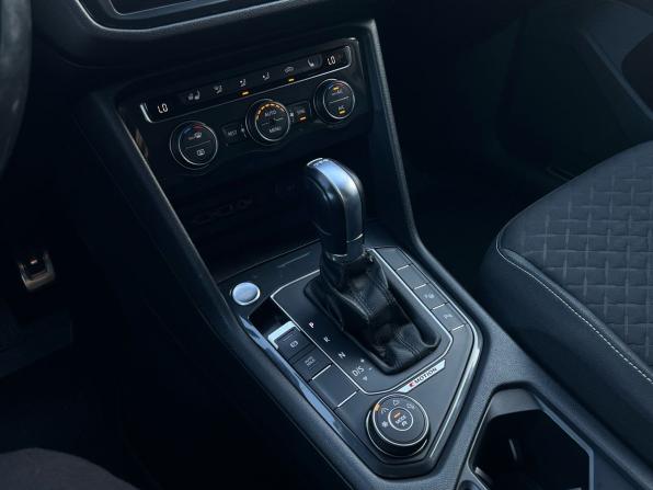 Volkswagen Tiguan II с пробегом 2018 года, цена 2 148 000 рублей, 177415 км, внедорожник, Автокод Объявления