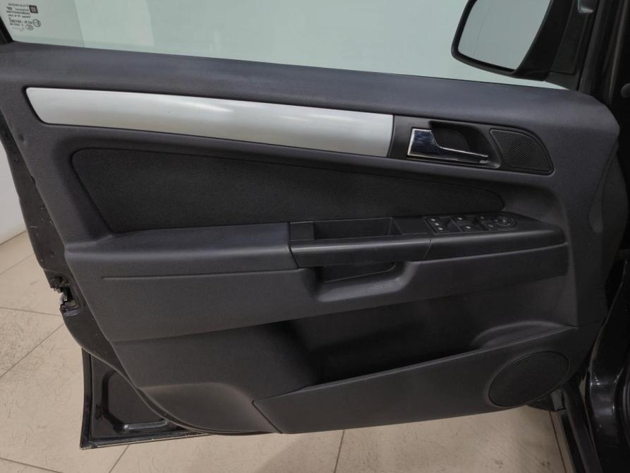 Opel Zafira B Рестайлинг Альметьевск  - изображение 9