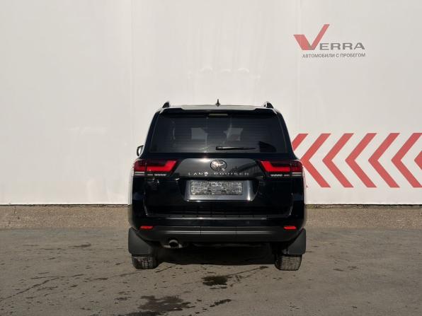 Toyota Land Cruiser 300 Series с пробегом 2022 года, цена 11 400 000 рублей, 51000 км, внедорожник, Автокод Объявления