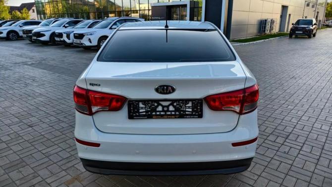 Kia Rio III Рестайлинг с пробегом 2016 года, цена 1 099 900 рублей, 132563 км, седан, Автокод Объявления
