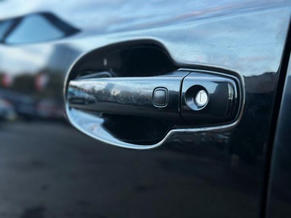 Toyota Land Cruiser 200 Series с пробегом 2011 года, цена 2 999 000 рублей, 251447 км, внедорожник, Автокод Объявления