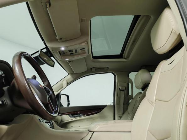 Cadillac Escalade IV с пробегом 2015 года, цена 2 999 000 рублей, 253776 км, внедорожник, Автокод Объявления