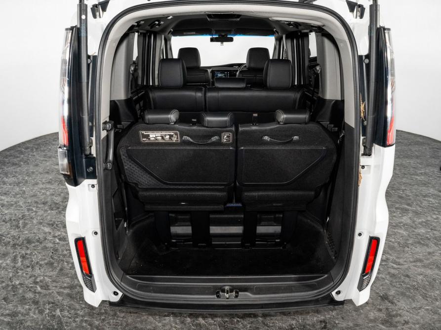 Honda Stepwgn V Рестайлинг Иркутск  - изображение 24