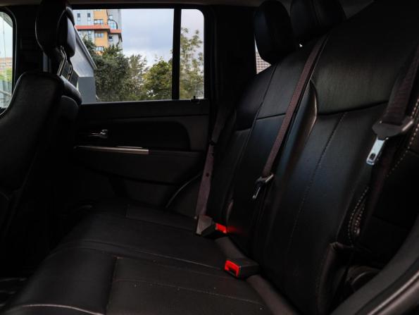 Jeep Cherokee IV (KK) с пробегом 2011 года, цена 1 200 000 рублей, 204518 км, внедорожник, Автокод Объявления