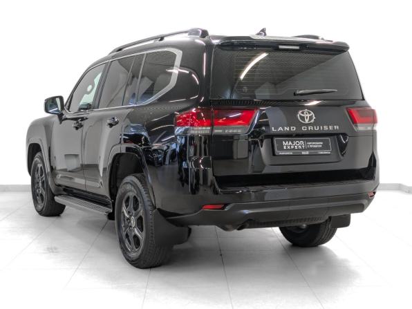 Toyota Land Cruiser 300 Series с пробегом 2021 года, цена 7 995 000 рублей, 72948 км, внедорожник, Автокод Объявления