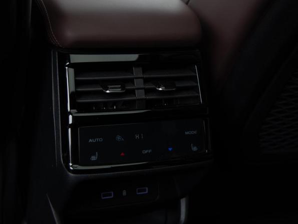 Geely Monjaro I с пробегом 2023 года, цена 3 133 000 рублей, 16158 км, внедорожник, Автокод Объявления