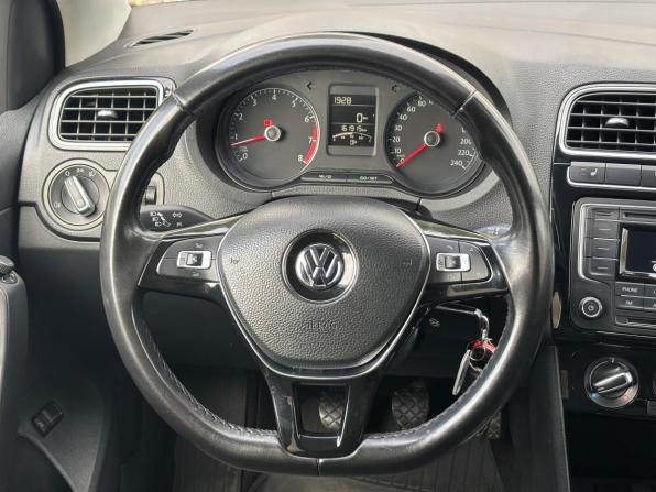 Volkswagen Polo V Рестайлинг с пробегом 2017 года, цена 969 000 рублей, 161915 км, седан, Автокод Объявления
