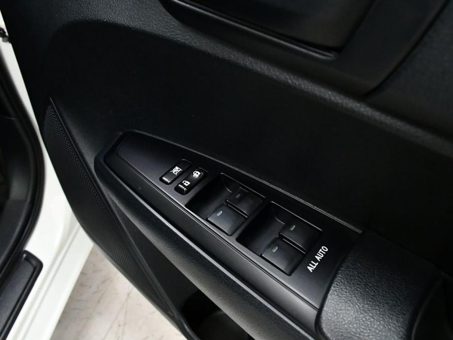 Toyota Corolla XI (E160 E170) Рестайлинг 2 Новосибирск  - изображение 11