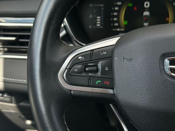 Geely Atlas Pro с пробегом 2024 года, цена 2 019 000 рублей, 83890 км, внедорожник, Автокод Объявления