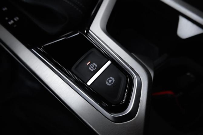 Geely Emgrand II с пробегом 2024 года, цена 1 599 000 рублей, 1501 км, седан, Автокод Объявления