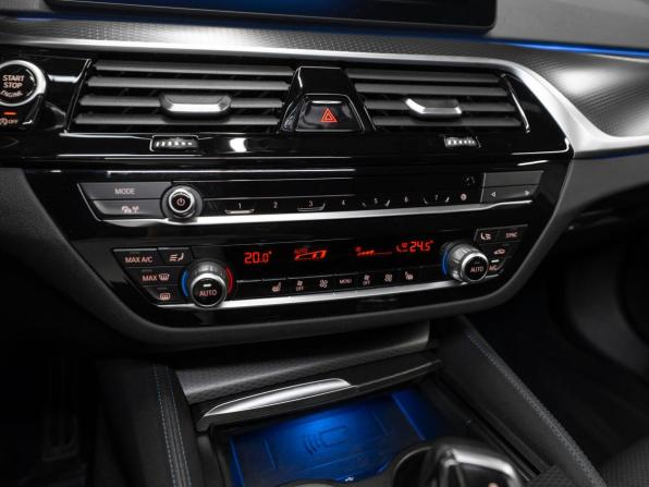 BMW 5 серии VII (G30/G31/G38) Рестайлинг с пробегом 2021 года, цена 4 380 000 рублей, 125894 км, седан, Автокод Объявления
