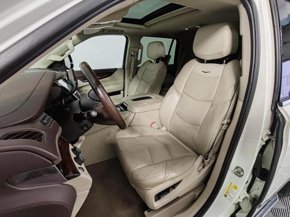 Cadillac Escalade IV с пробегом 2015 года, цена 2 999 000 рублей, 253776 км, внедорожник, Автокод Объявления